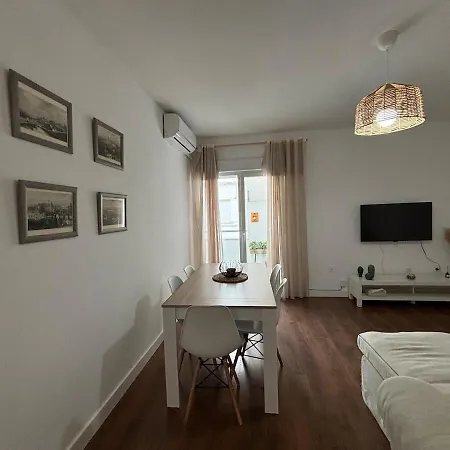 Centrico Con Garaje Apartamento *